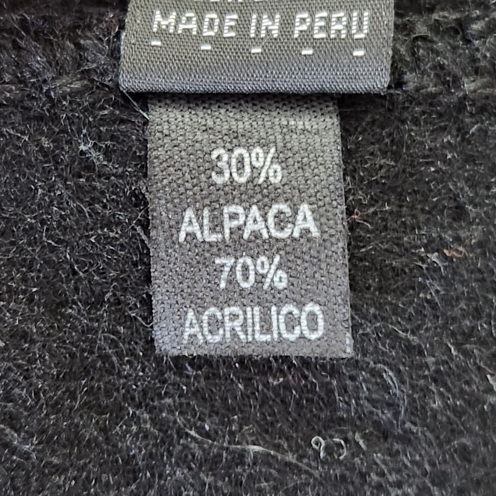 ALPACA CAMARGO alpaca wool fringed scarf in black made in Peru - Picture 5 of 9